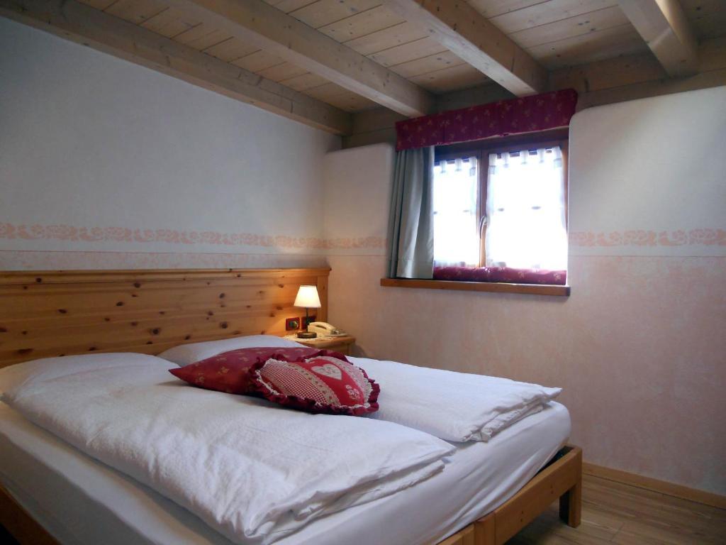 Hotel Garni Salvanel Cavalese Chambre photo